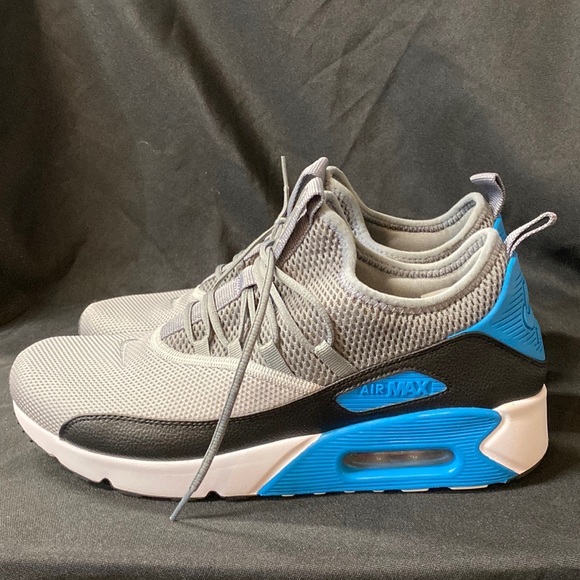 Nike Other - NIKE AIR MAX